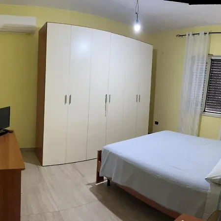 House Bed & Breakfast